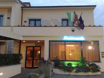 Hotel Santa Lucia Cascina Exterior foto